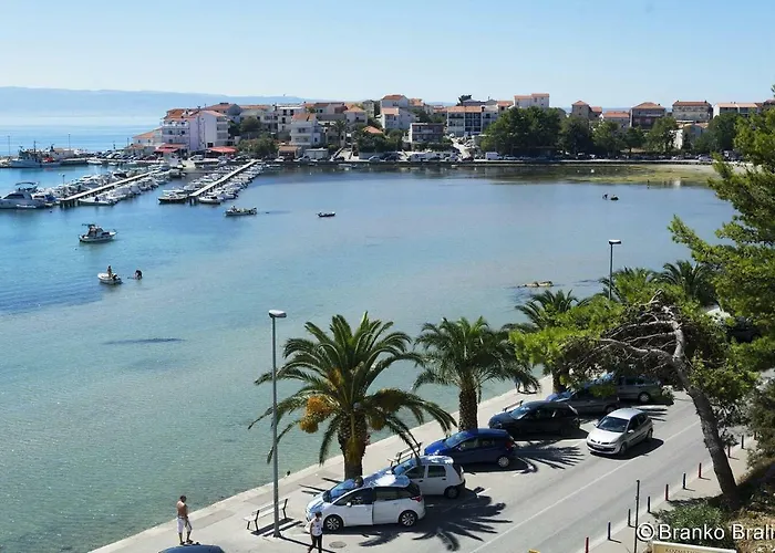 Апартаменти Anamarija *