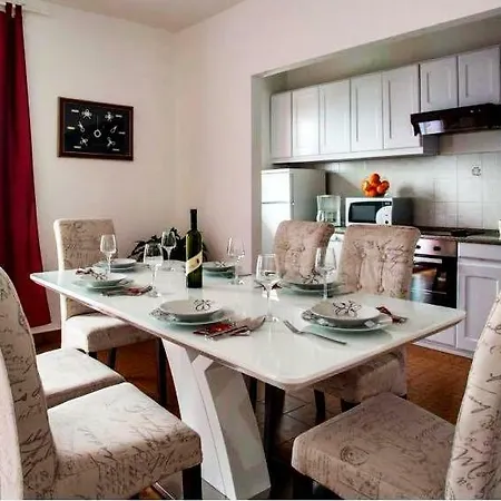 アパート Anamarija スプリト